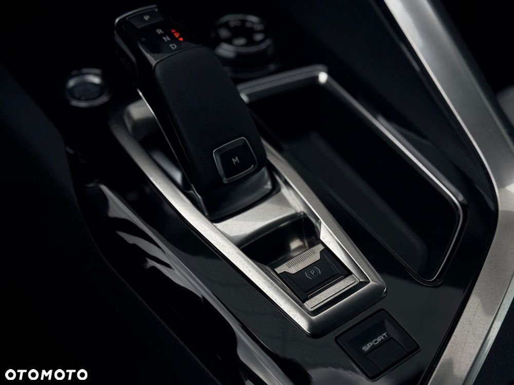 Peugeot 3008 PureTech 180 Stop & Start GPF EAT8 Allure - 19