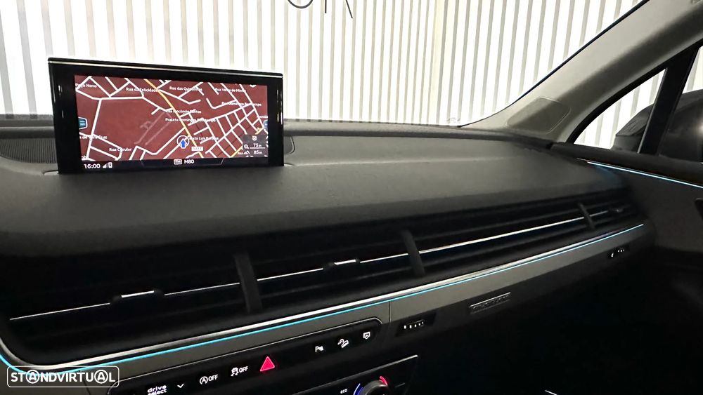 Audi Q7 3.0 TDI quattro S-line Tiptronic 7L - 16