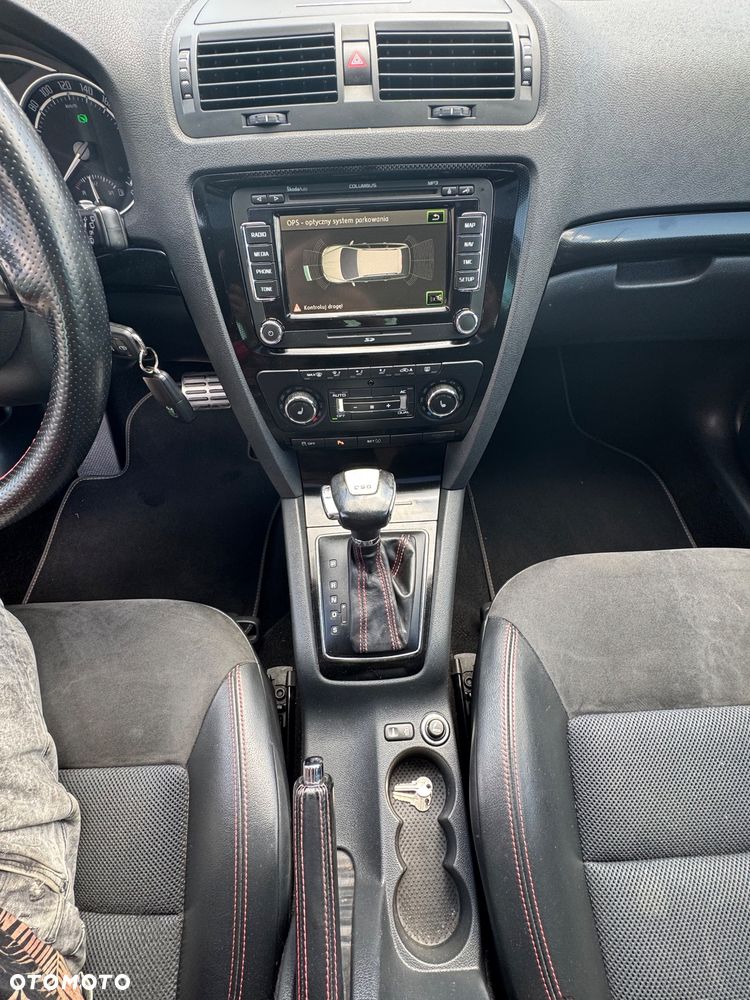 Skoda Octavia 2.0 TDI DPF RS DSG - 5