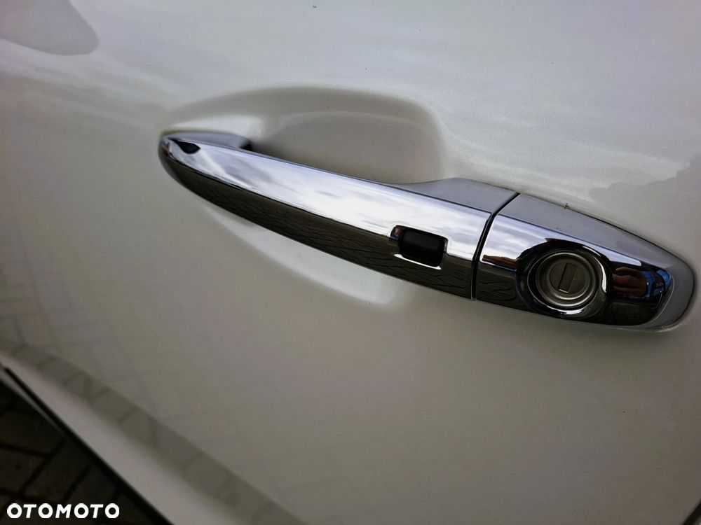 Kia Niro 1.6 GDI Hybrid L Business Line - 11