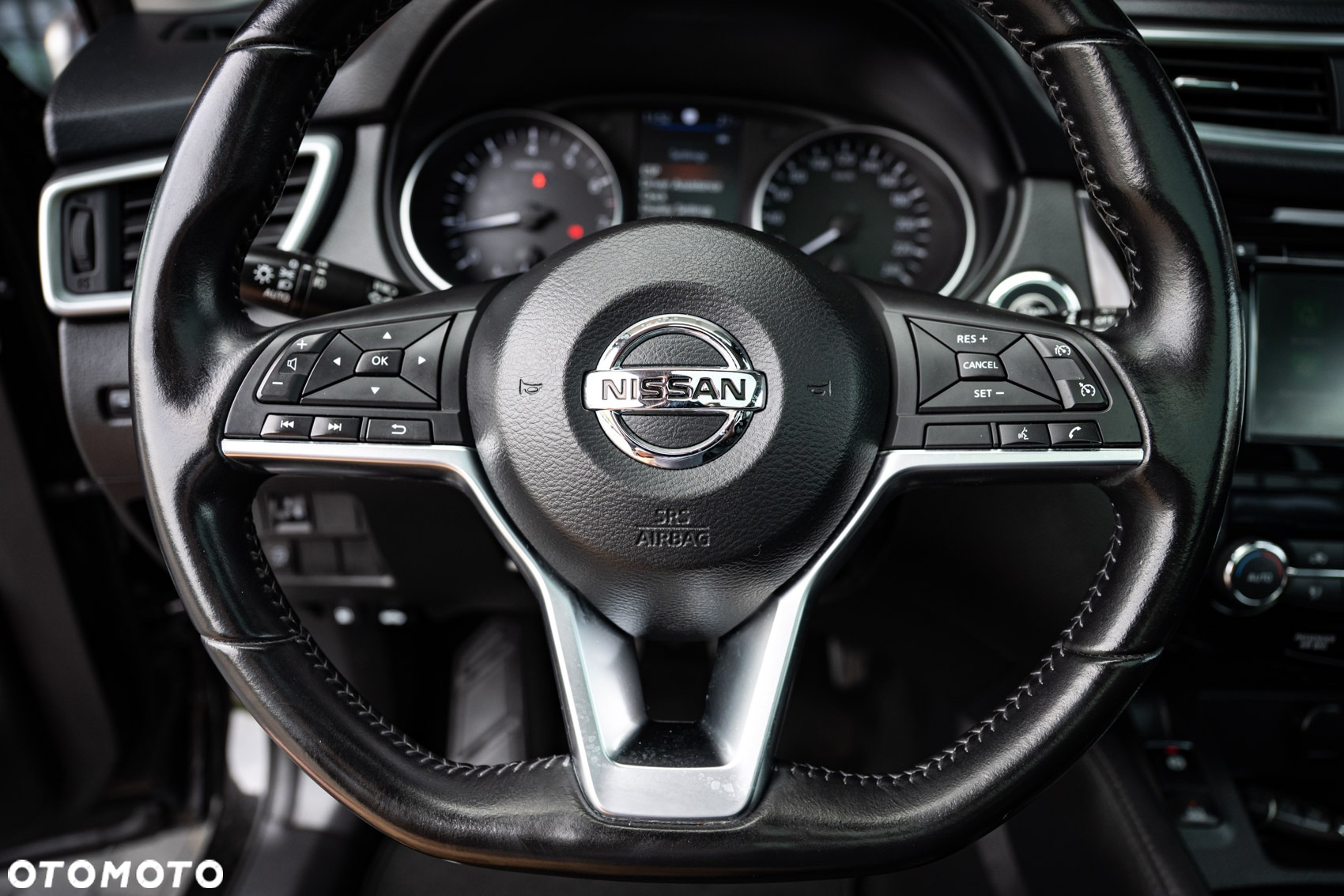 Nissan Qashqai 1.3 DIG-T N-Connecta - 13