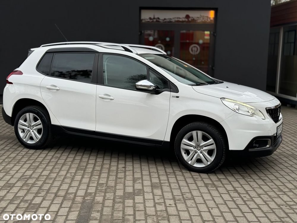 Peugeot 2008 1.6 BlueHDi Style - 11