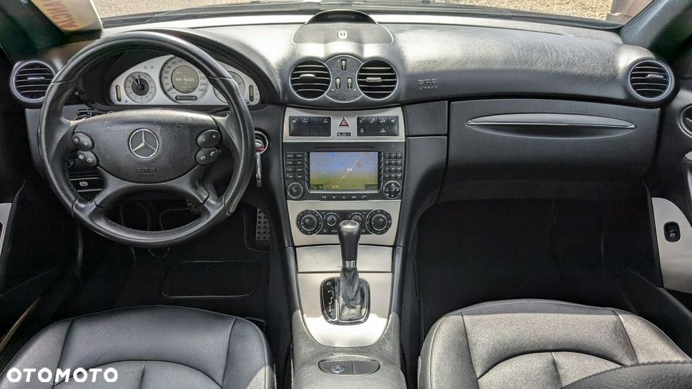 Mercedes-Benz CLK - 28