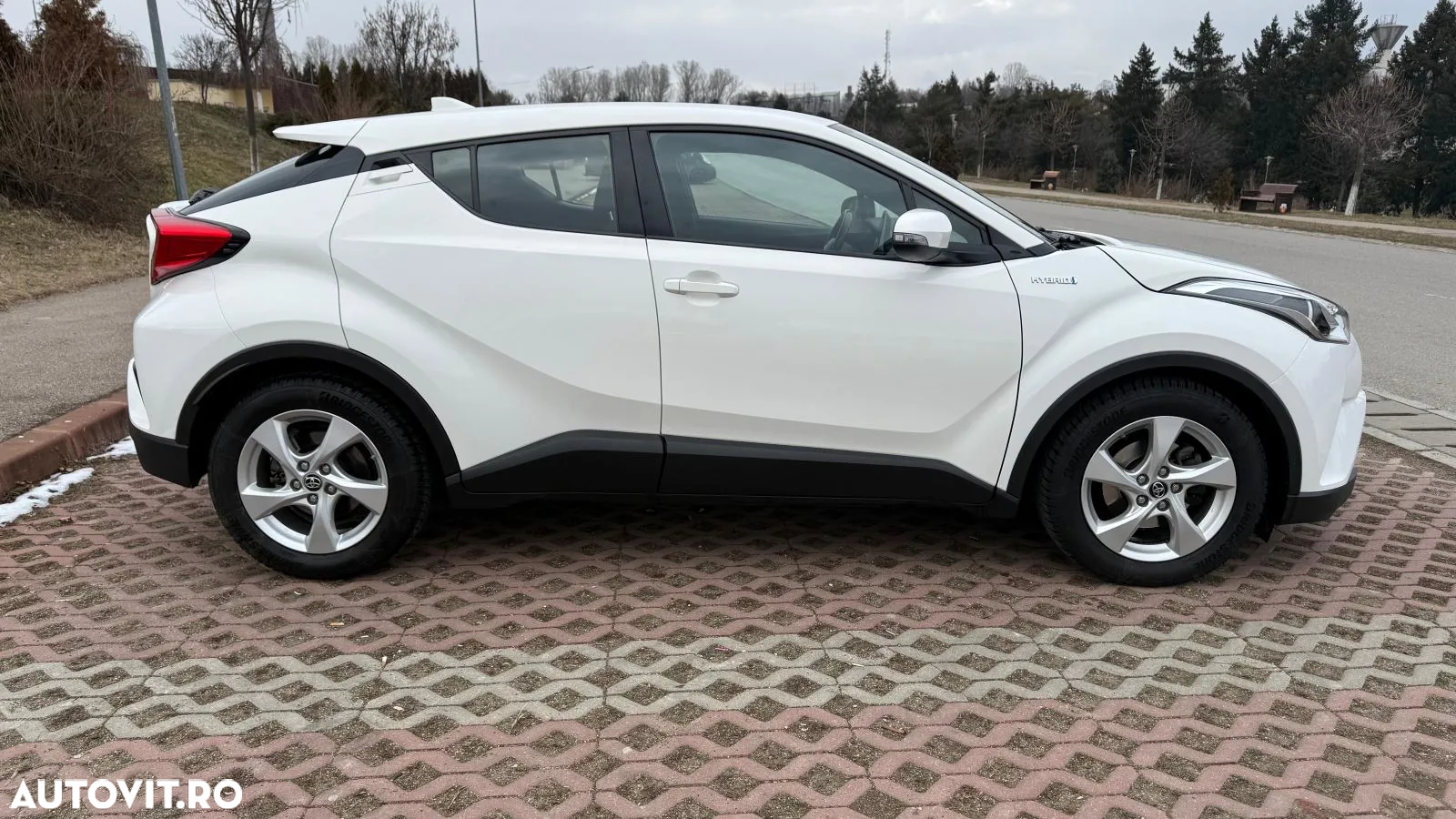 Toyota C-HR 1.8 HSD 4x2 CVT C-enter - 5
