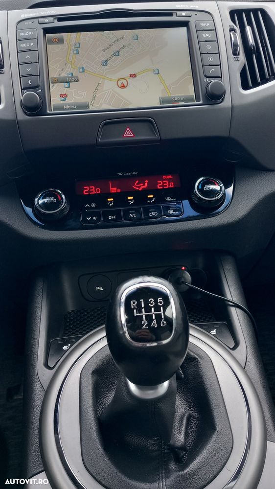 Kia Sportage 1.7 DSL MT 4x2 PREMIUM - 18