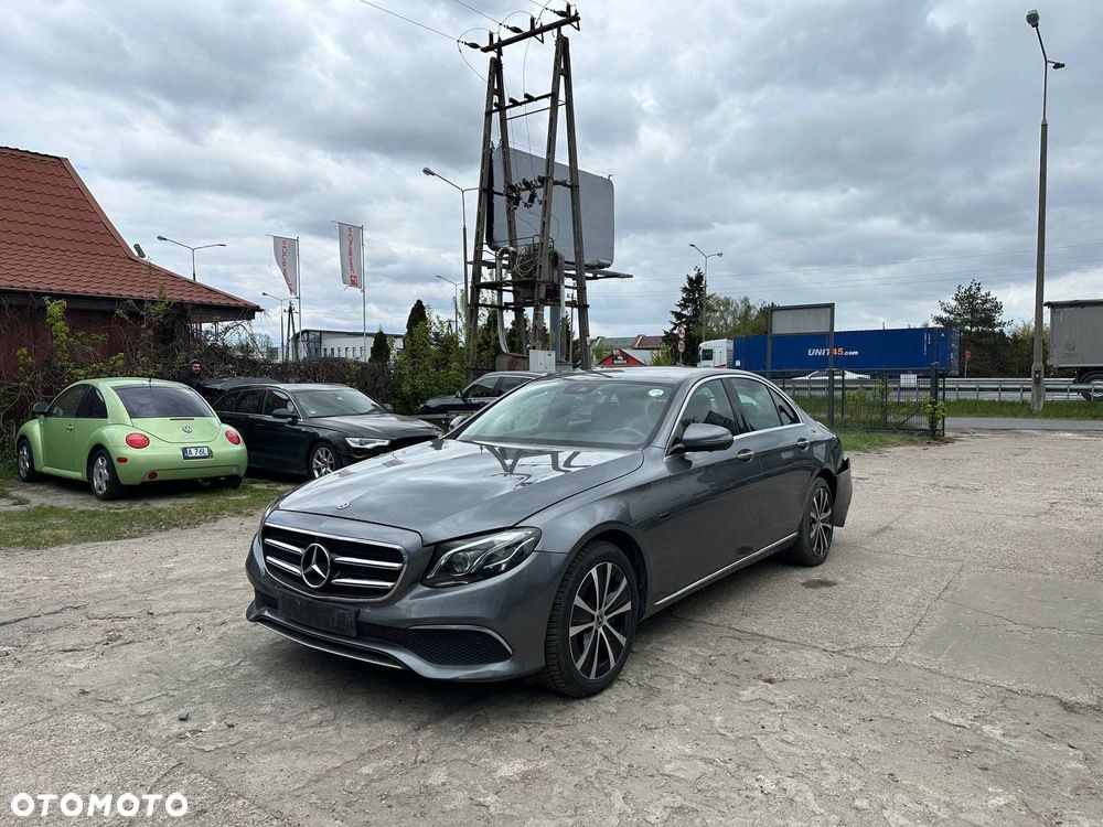 Mercedes-Benz Klasa E 300 de Business Edition - 5