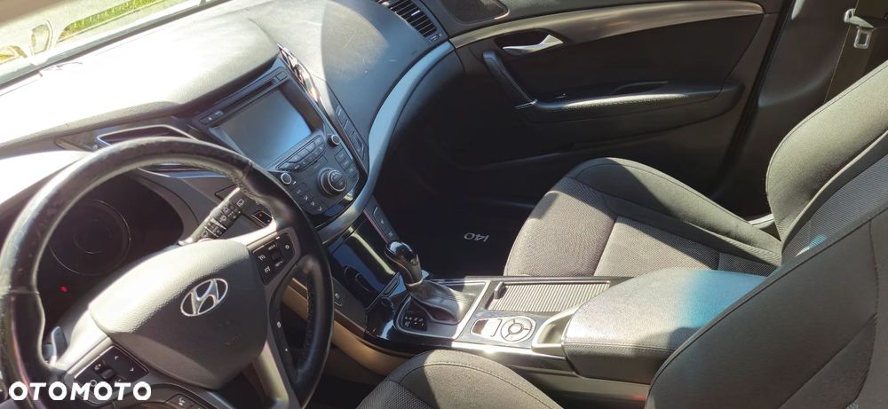 Hyundai i40 Kombi 1.7 CRDi DCT Premium - 16