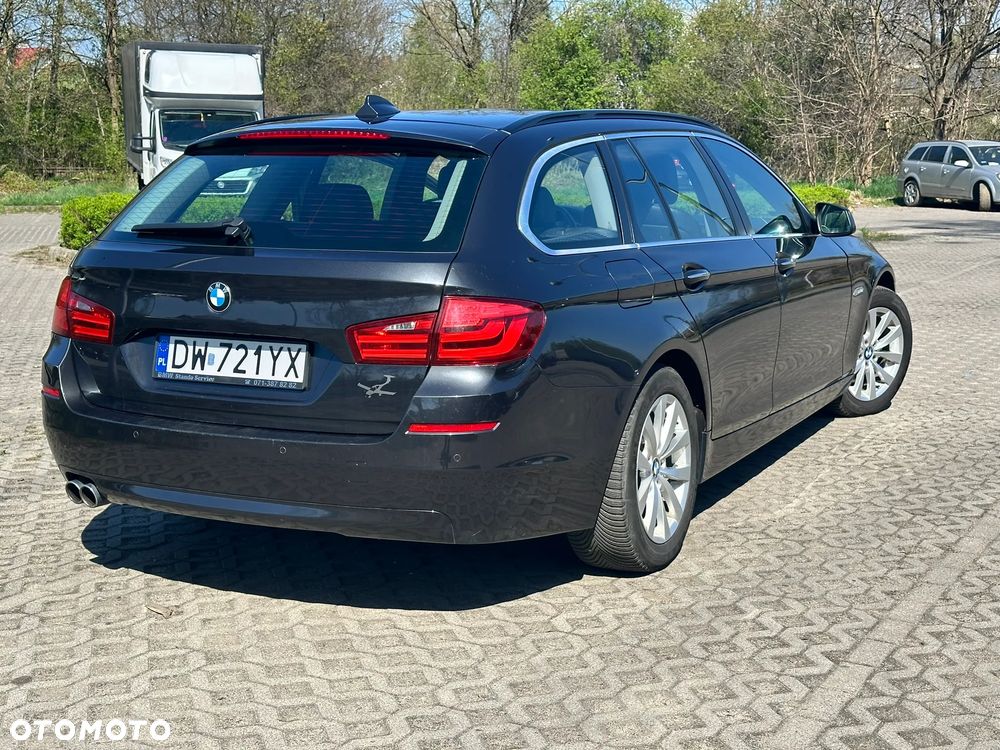 BMW Seria 5 525d Sport-Aut - 11