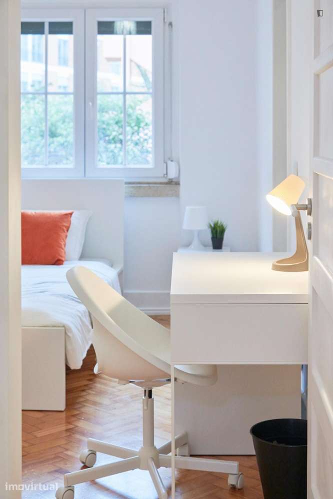 Quarto - localizado em Amoreiras Lisbon - Grande imagem: 4/21