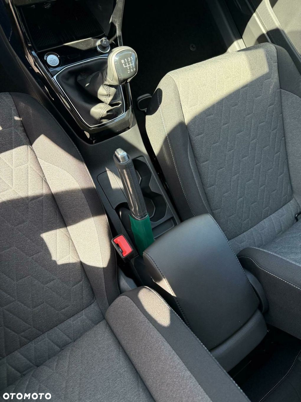 Volkswagen T-Cross - 13