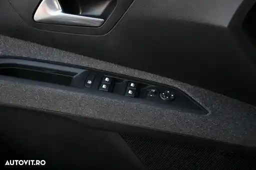 Peugeot 5008 BlueHDI 130 EAT8 Active Business-Paket - 5