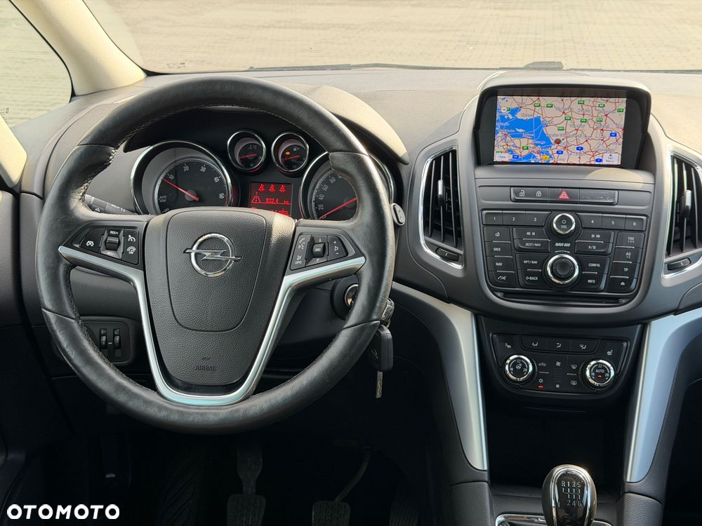 Opel Zafira - 12