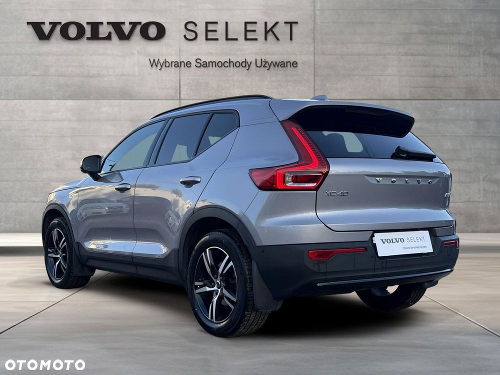 Volvo XC 40 - 6