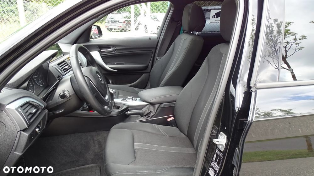 BMW Seria 1 120i Urban Line - 14