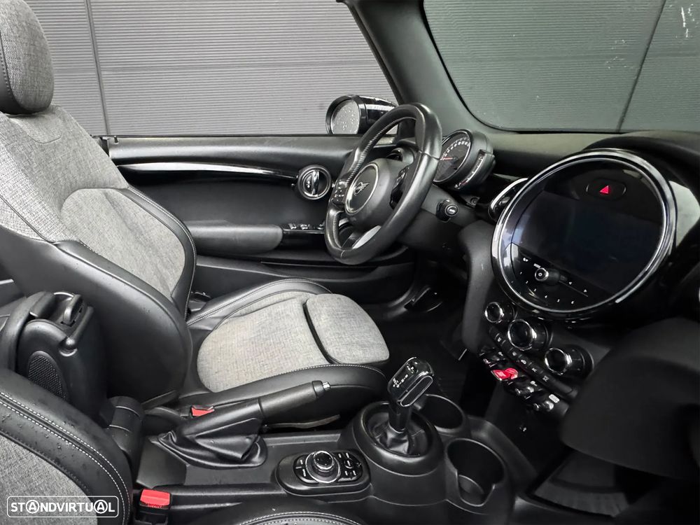 MINI Cabrio Cooper Classic Auto - 14