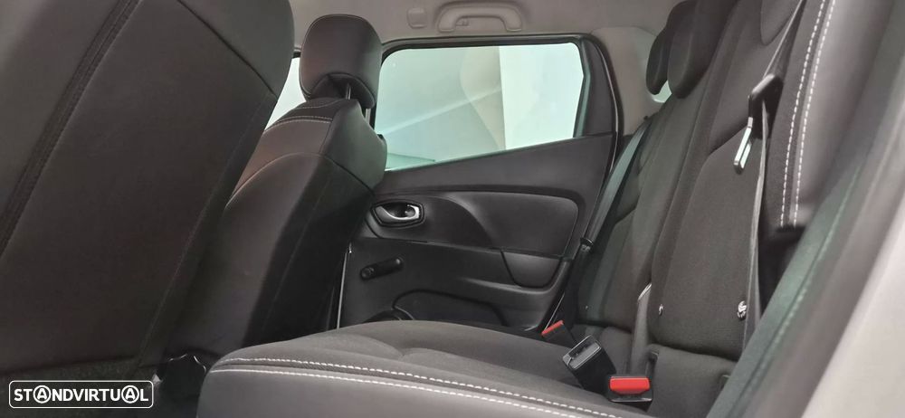Renault Clio Sport Tourer 1.5 dCi - 19