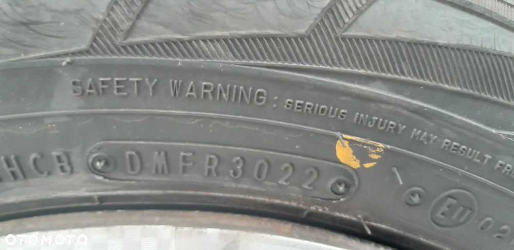 Ford Focus 1.6 Ghia - 11