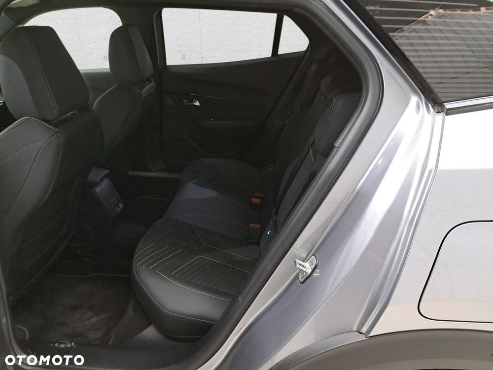 Peugeot 2008 - 12