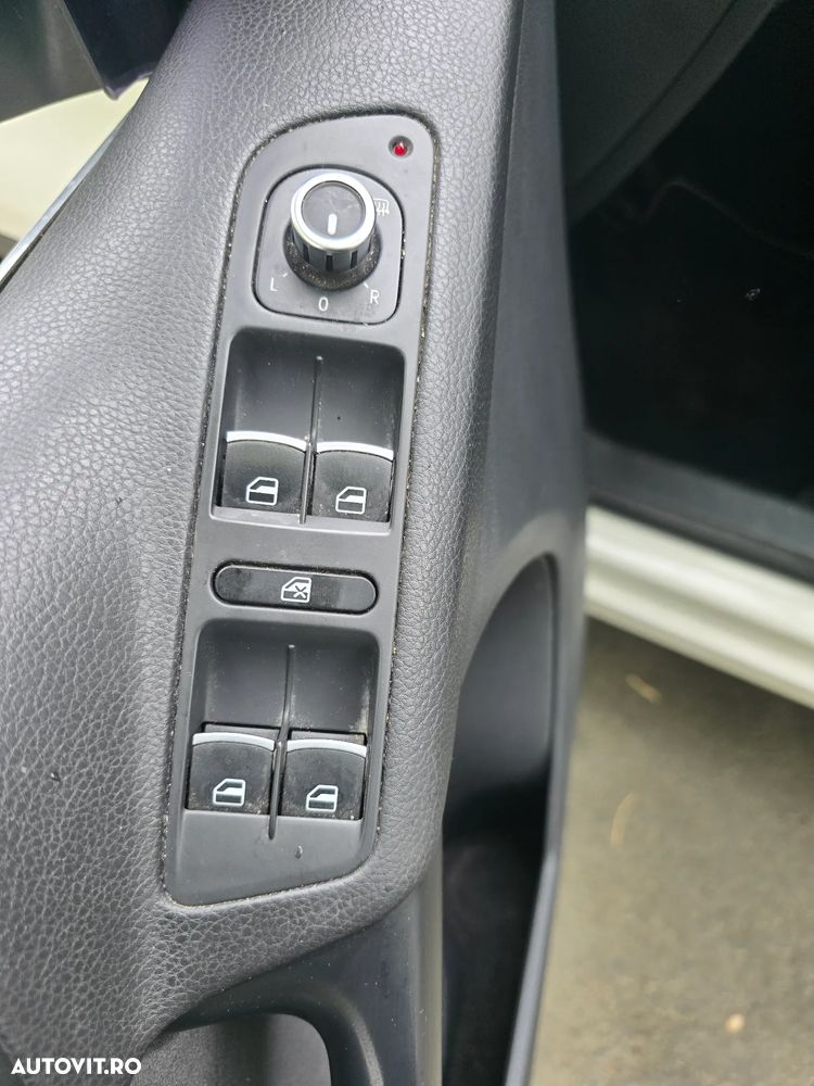 Volkswagen Tiguan - 19