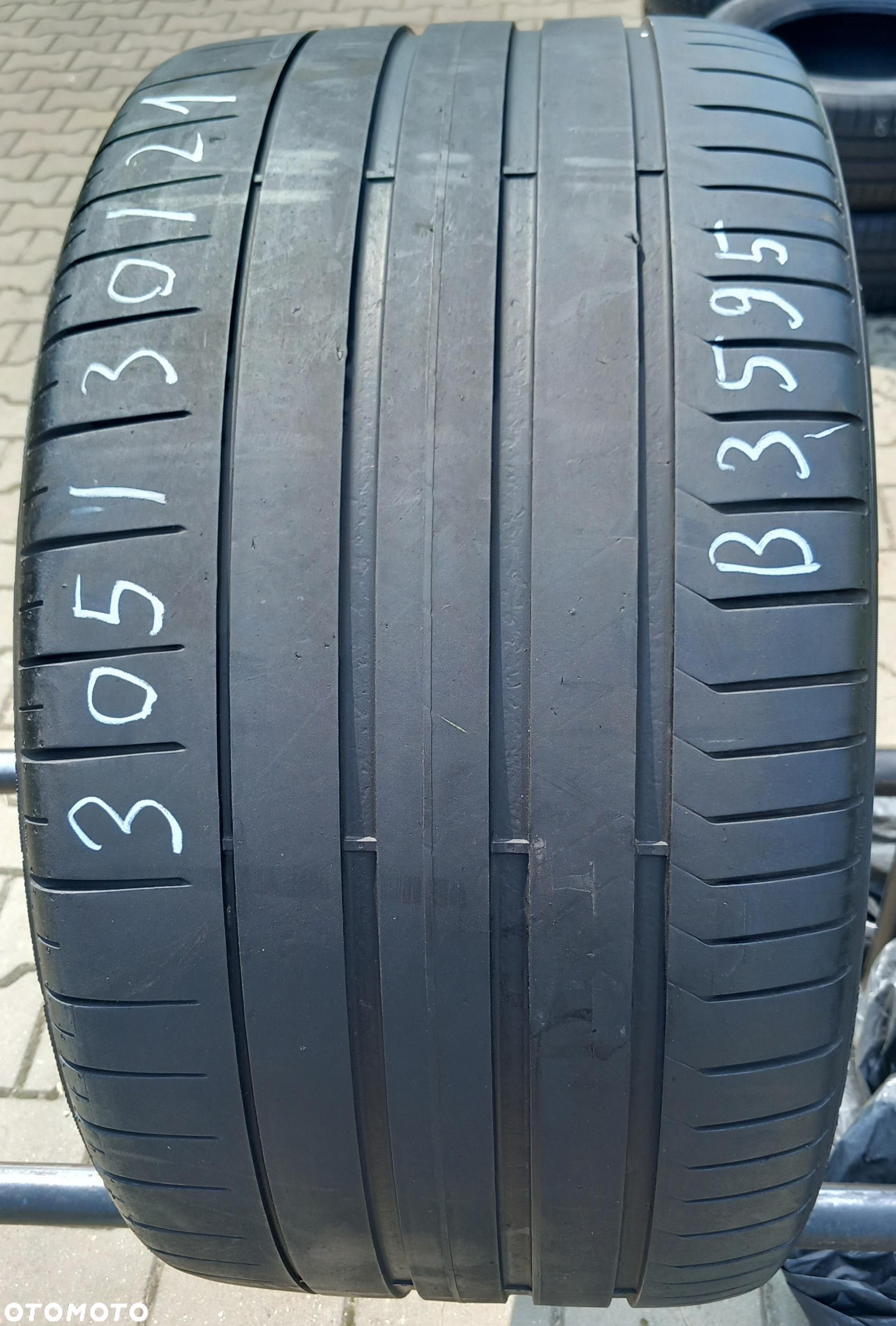 305/30/21 Pirelli P Zero PZ4 NA1 100Y - 1