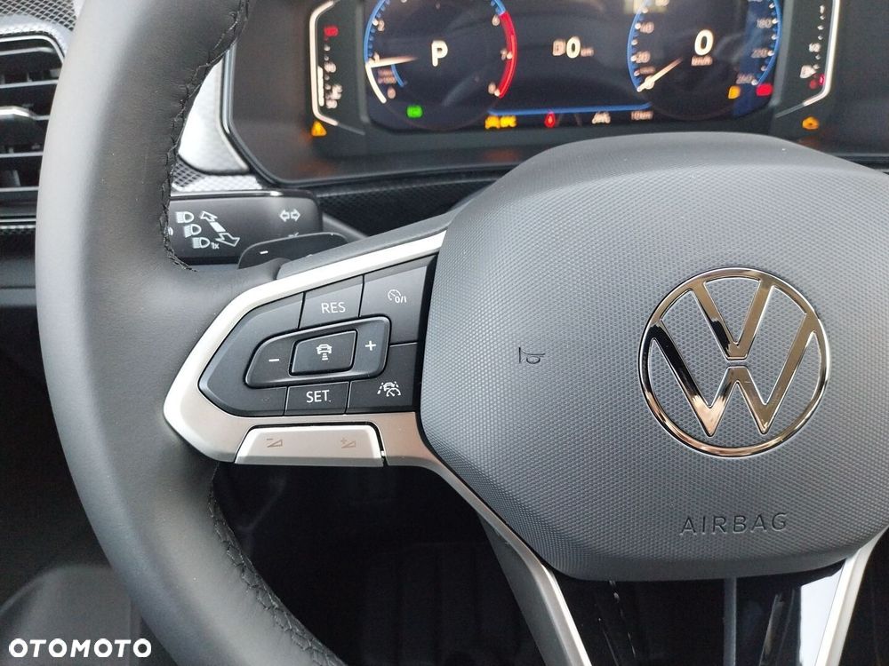 Volkswagen T-Cross - 13