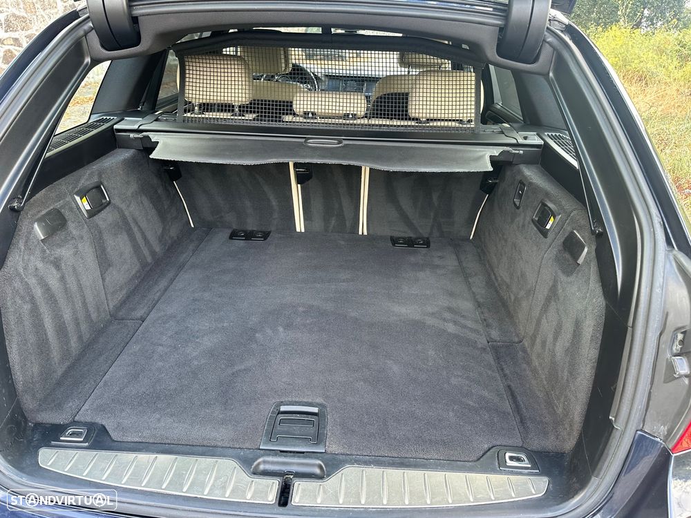 BMW 520 d Exclusive Auto 129g - 40