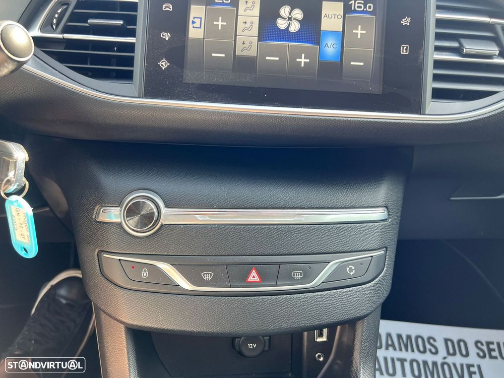 Peugeot 308 1.2 PureTech Active - 31