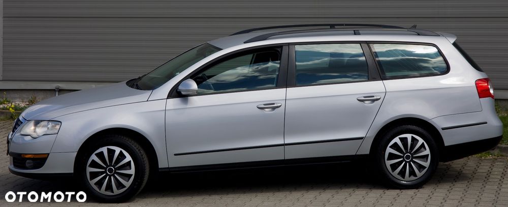 Volkswagen Passat 1.6 FSI Trendline - 8