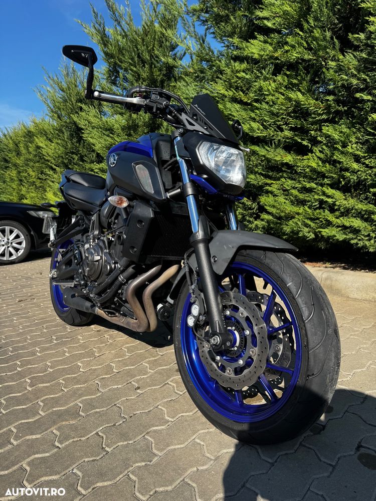 Yamaha MT-07 - 11