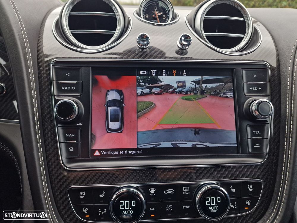 Bentley Bentayga Hybrid - 52