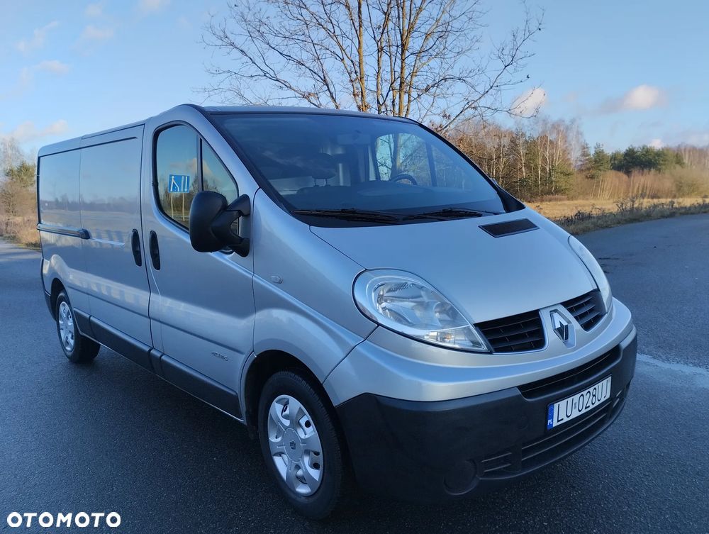 Renault Trafic - 23