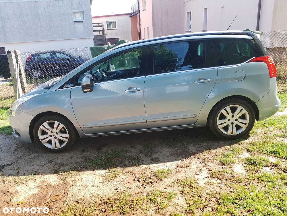 Peugeot 5008 - 2