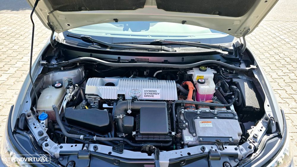 Toyota Auris 1.8 HSD Comfort +P.Techno+P.Sport - 28
