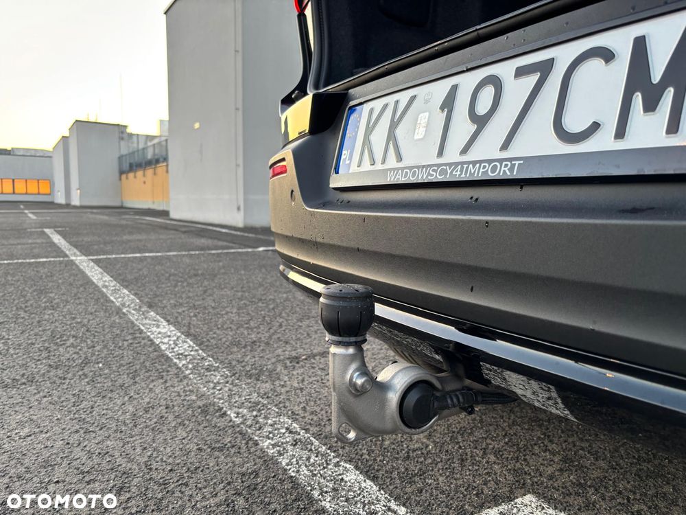Volvo XC 40 B4 Ultra Black Edition - 14