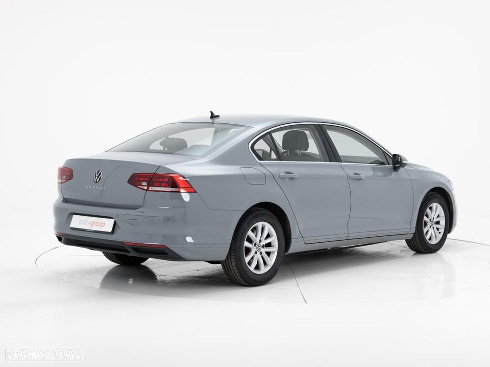 VW Passat 2.0 TDI Business DSG - 4