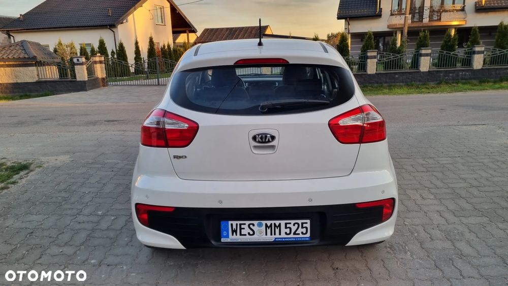 Kia Rio 1.2 Dream Team Edition - 5