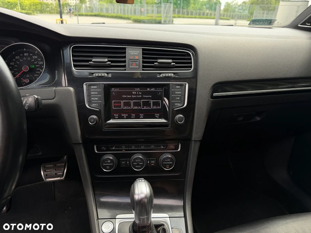 Volkswagen Golf 2.0 TSI BMT GTI DSG - 17