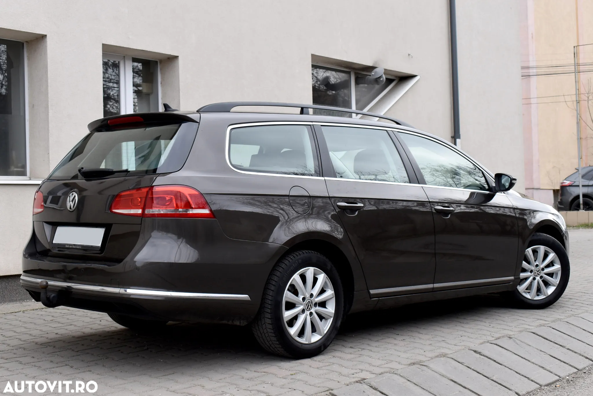 Volkswagen Passat Variant 1.6 TDI BlueMotion Technology Highline - 4