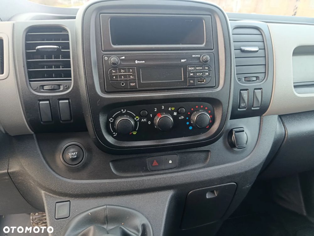 Renault Trafic - 13