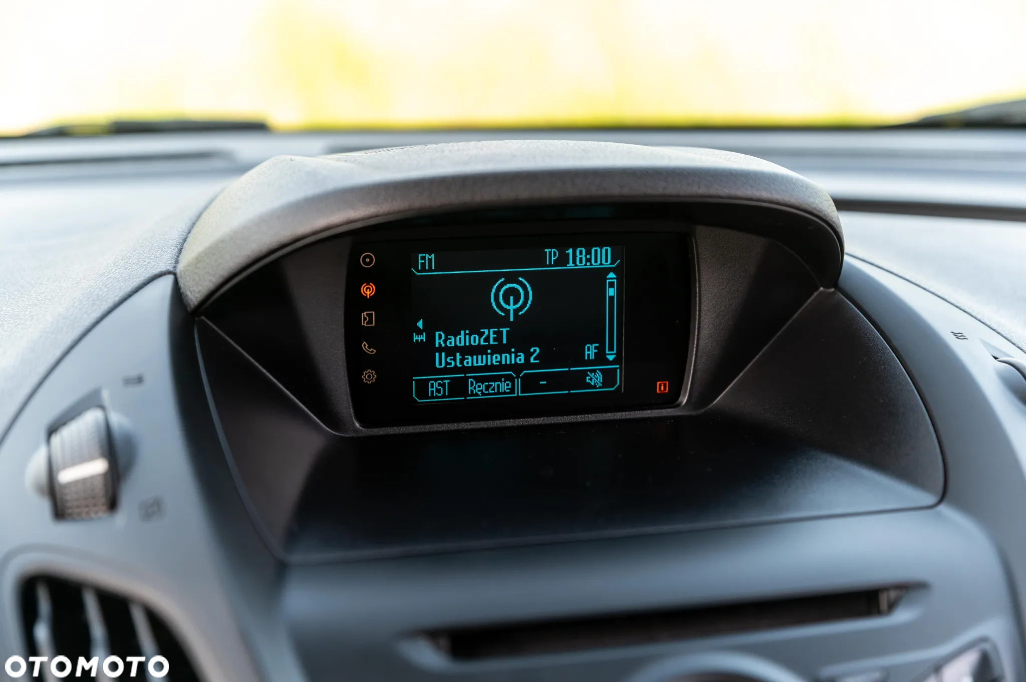 Ford Tourneo Courier 1.0 EcoBoost Trend - 35