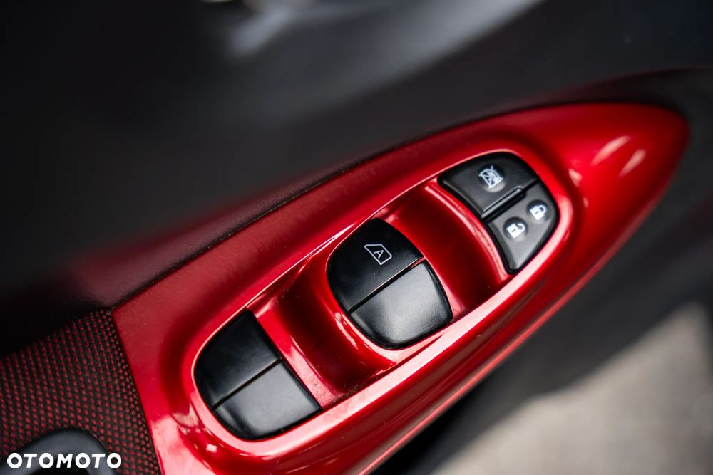 Nissan Juke 1.6 Tekna - 26