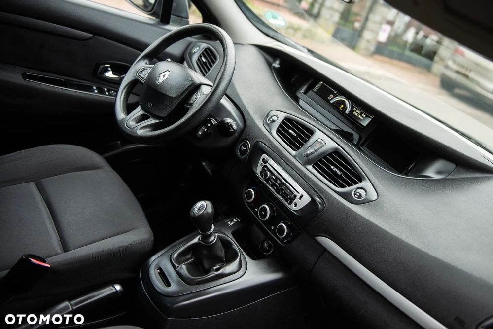 Renault Scenic 1.6 16V 110 TomTom Edition - 28
