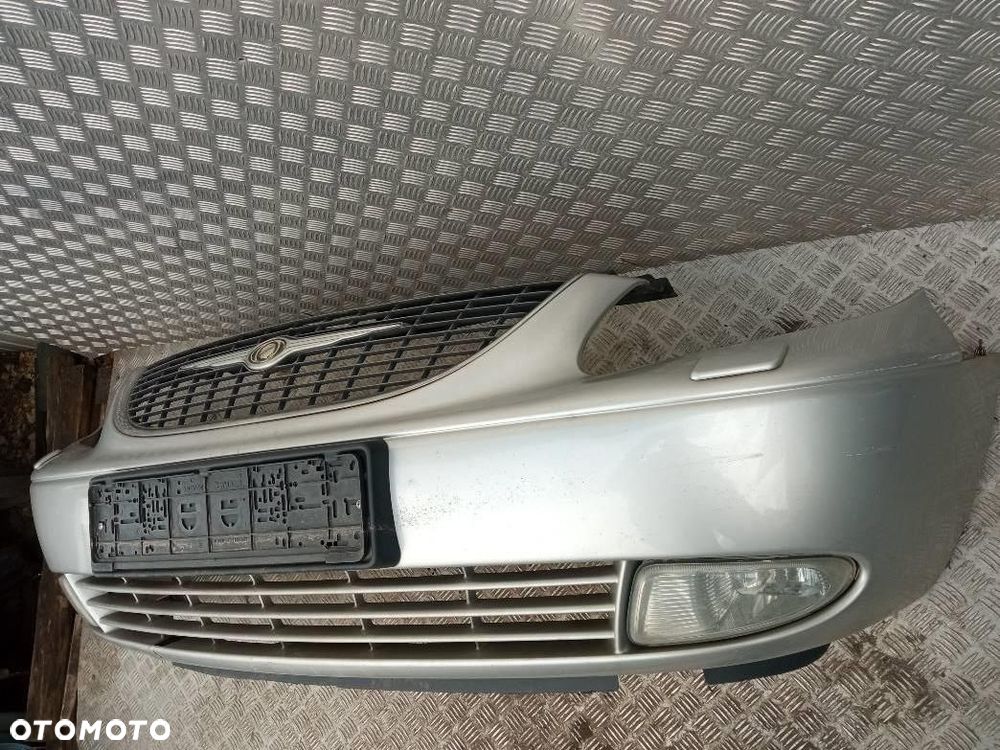 ZDERZAK PRZEDNI CHRYSLER VOYAGER 4 01-04 - 4