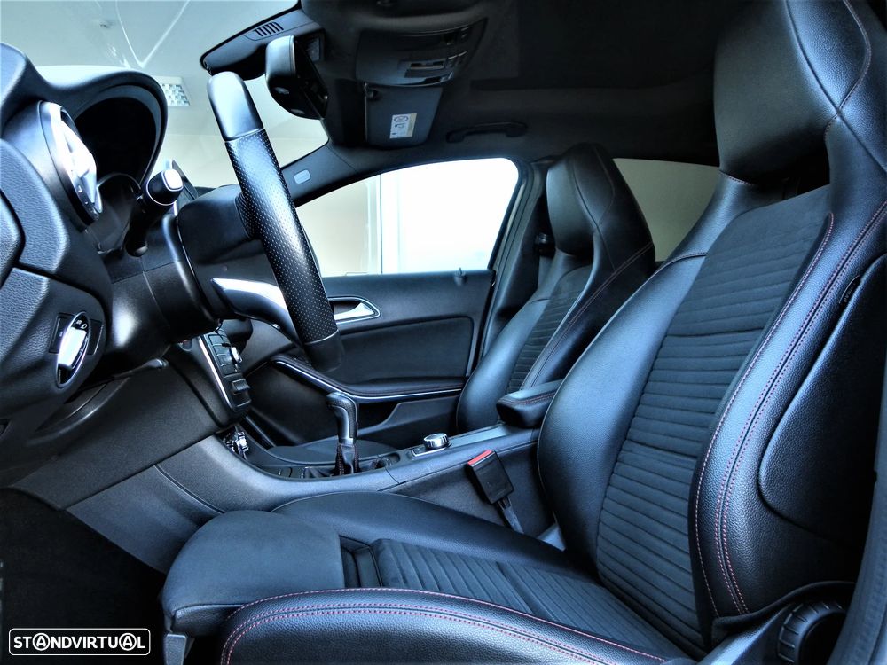 Mercedes-Benz GLA 180 d AMG Line - 11