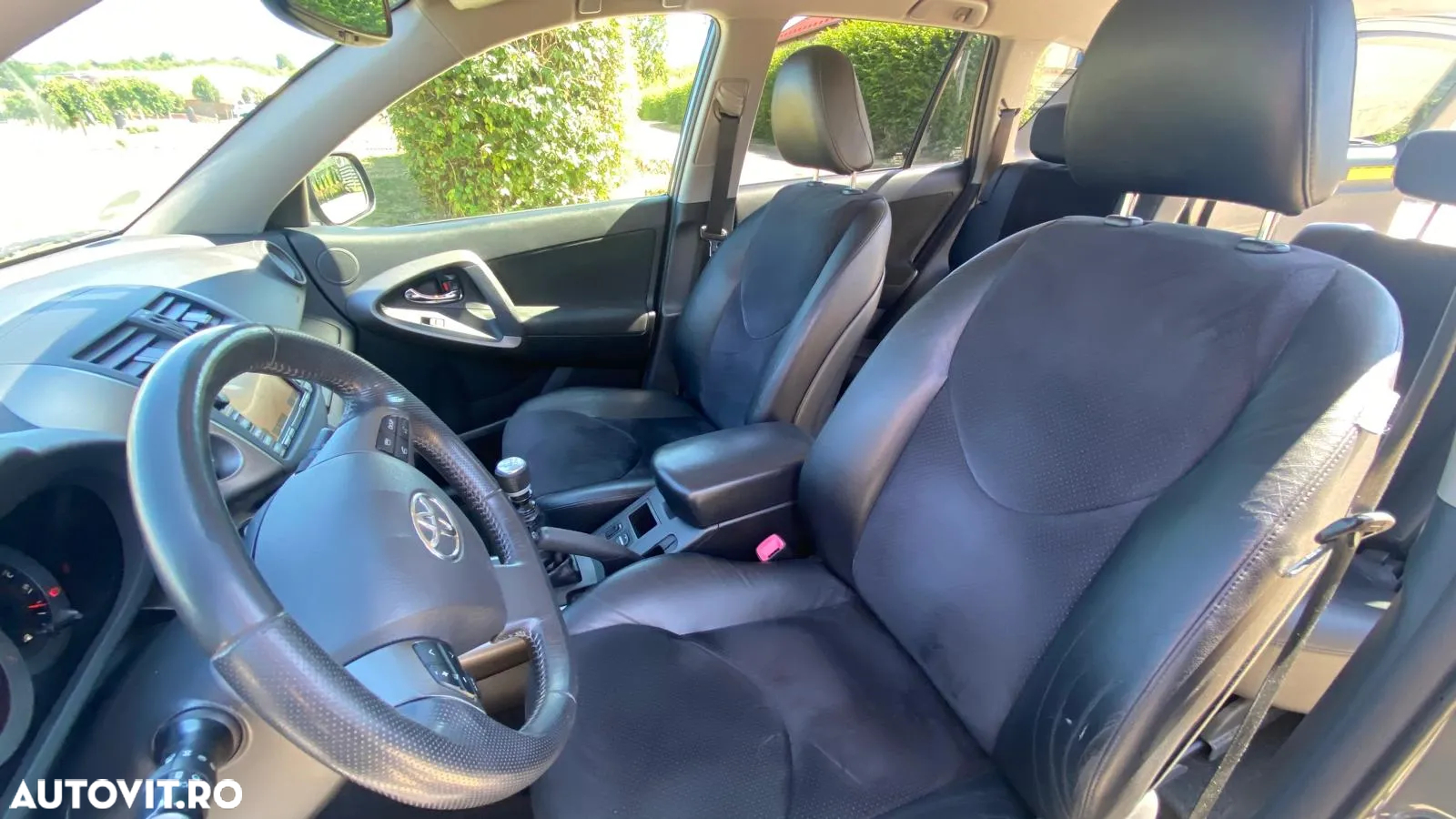Toyota RAV4 2.2 D-4D 4WD Executive - 11