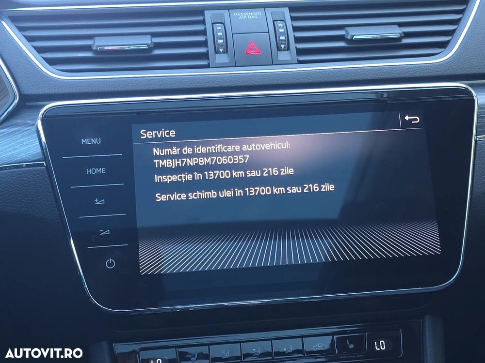 Skoda Superb 2.0 TDI DSG Premium Edition - 28