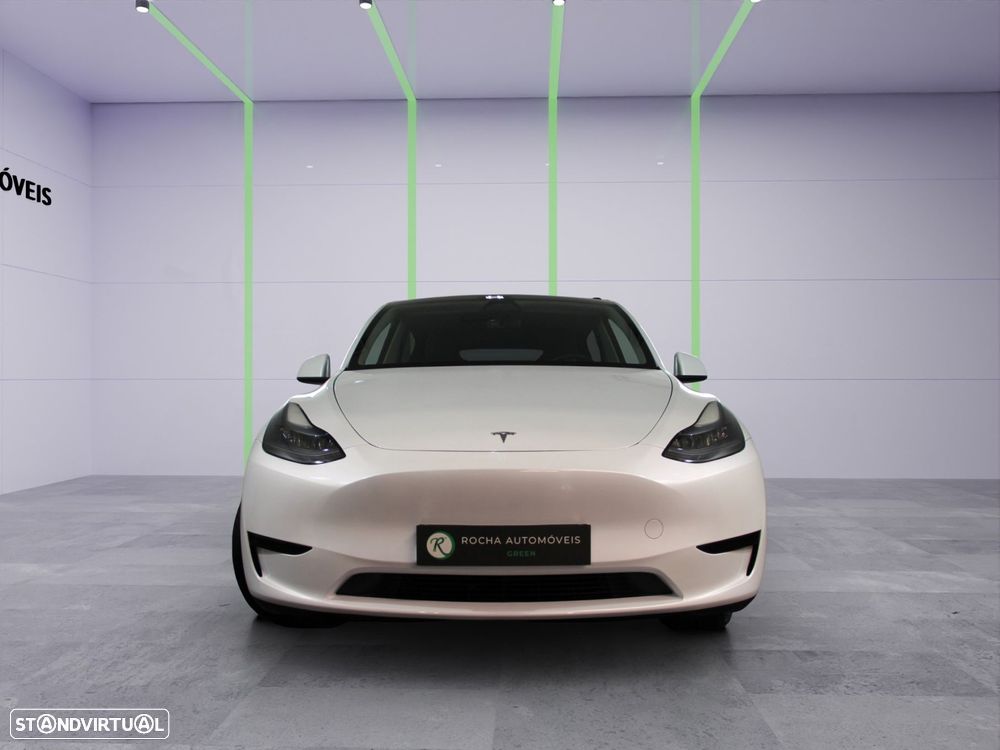 Tesla Model Y - 2