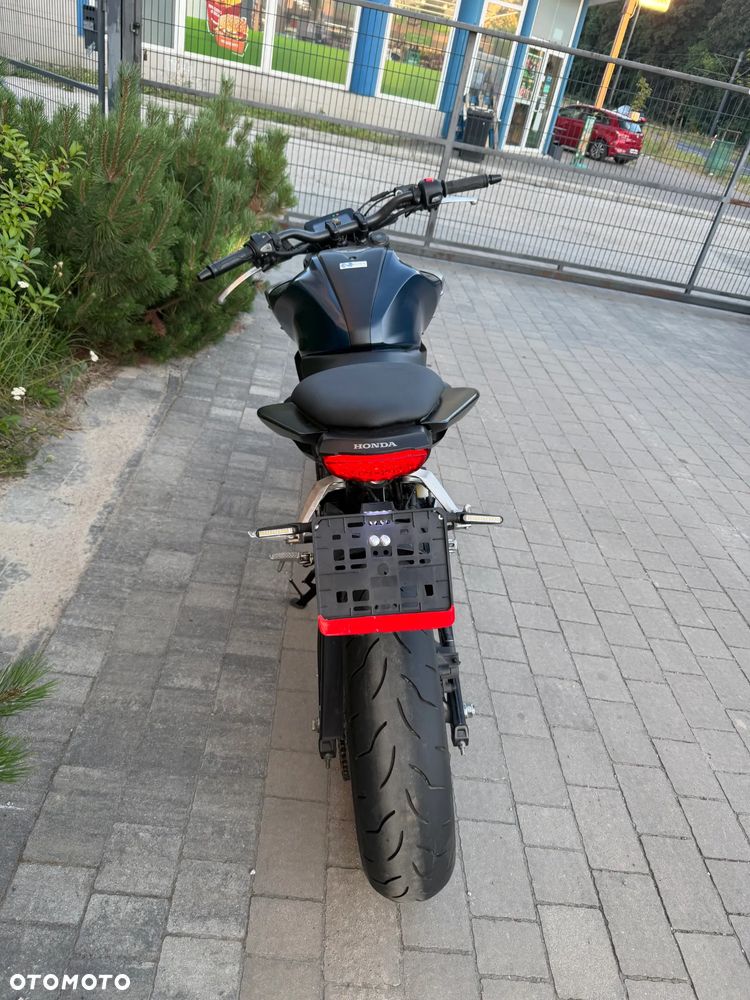 Honda CB - 8