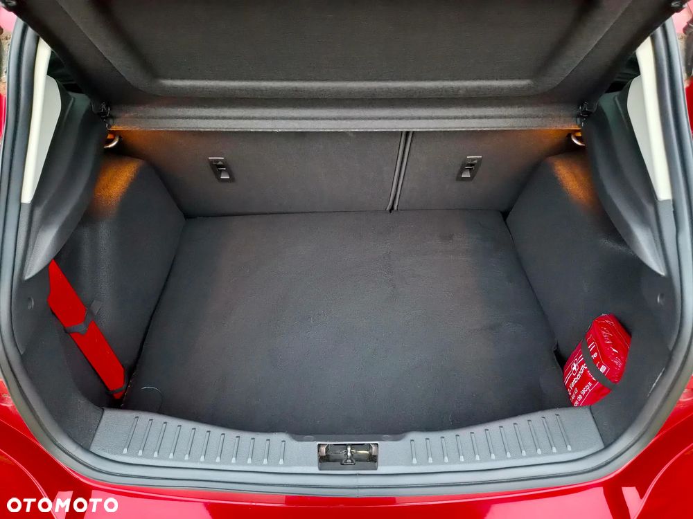 Ford Focus 1.5 TDCi ST-Line Red - 32