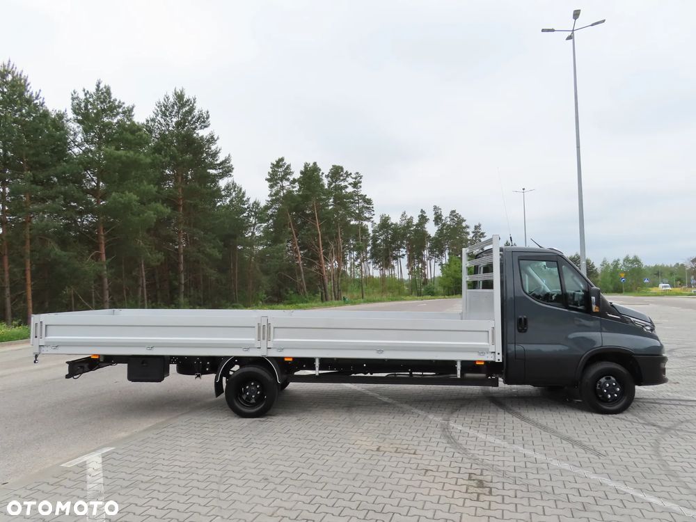 Iveco DAILY 50C18 Hi-Matic Skrzynia 6167 mm 12 Euro Palet WZMACNIANY Rozstaw Osi 4750 mm DMC 3500 KG Zabudowa RomCar Ładowność 840 Kg HAK 3500 Kg Pełna Opcja Wyposażenia Stan Auta Jak Nowy POLECAM - 4